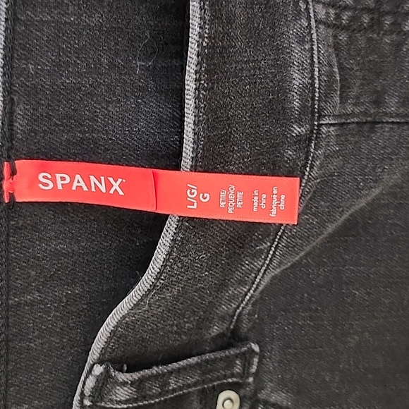SPANX shape™ EveryWear Straight Leg Jeans Vintage Black Size Large - Picture 5 of 16